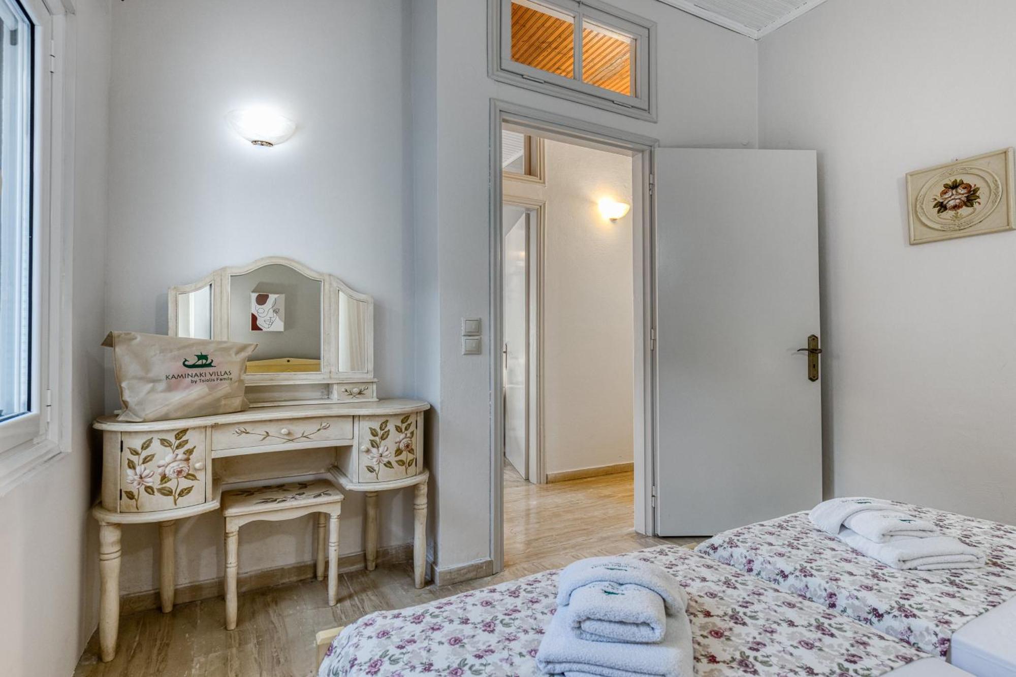 Villa Angeliki By Tsiolis Family Katavolos Bagian luar foto