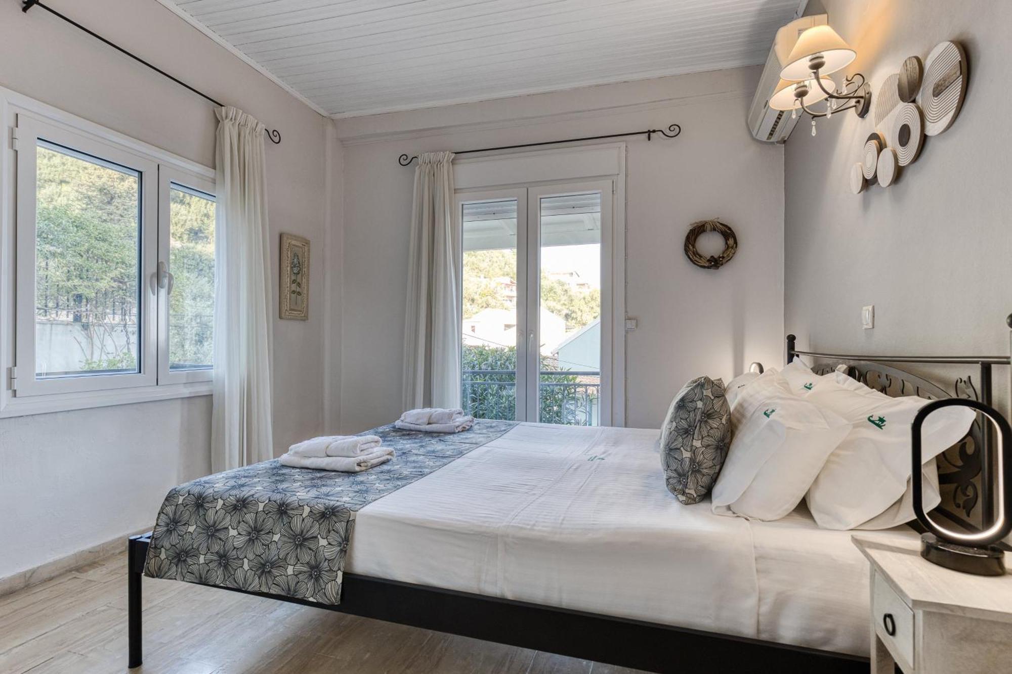 Villa Angeliki By Tsiolis Family Katavolos Bagian luar foto