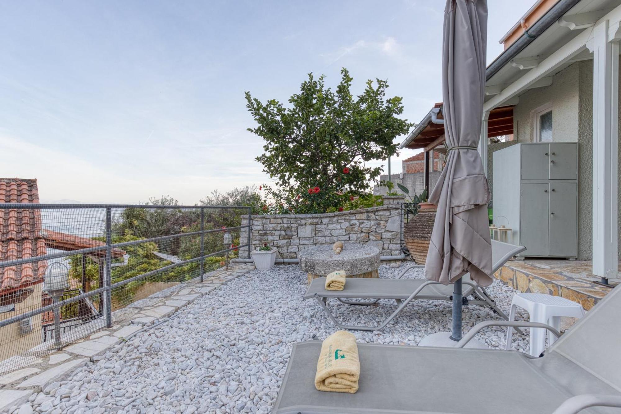 Villa Angeliki By Tsiolis Family Katavolos Bagian luar foto